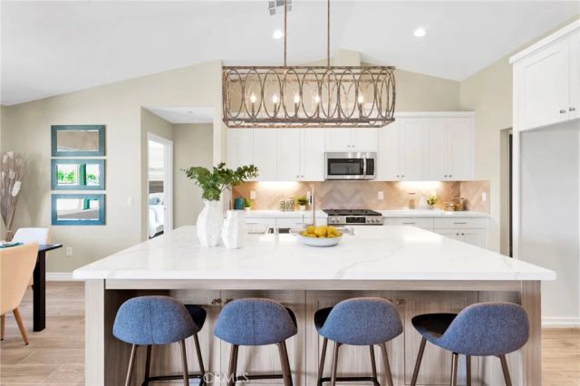 21960 Ramona, Apple Valley, CA 92307