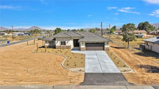 21960 Ramona, Apple Valley, CA 92307