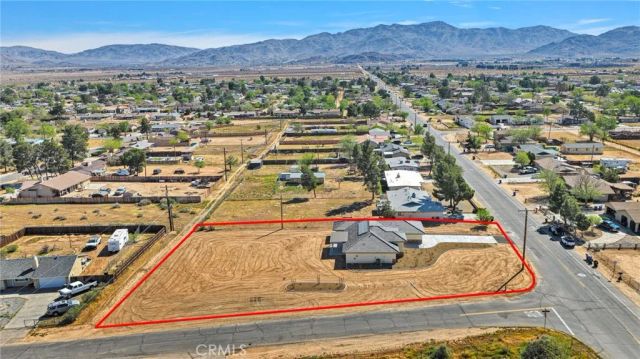 21960 Ramona, Apple Valley, CA 92307