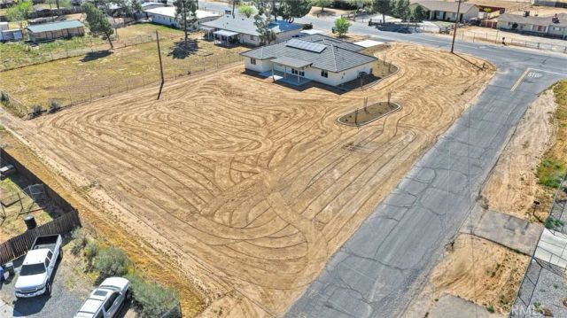 21960 Ramona, Apple Valley, CA 92307