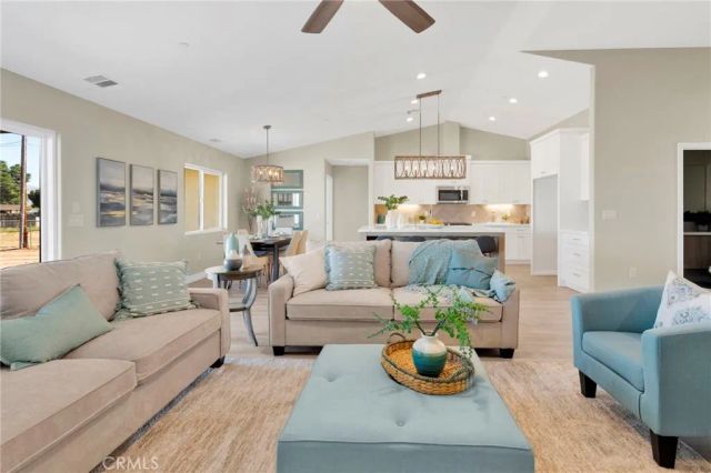 21960 Ramona, Apple Valley, CA 92307