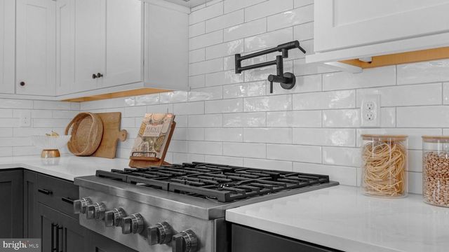 173 ASHFORD DR, Coopersburg, PA 18036