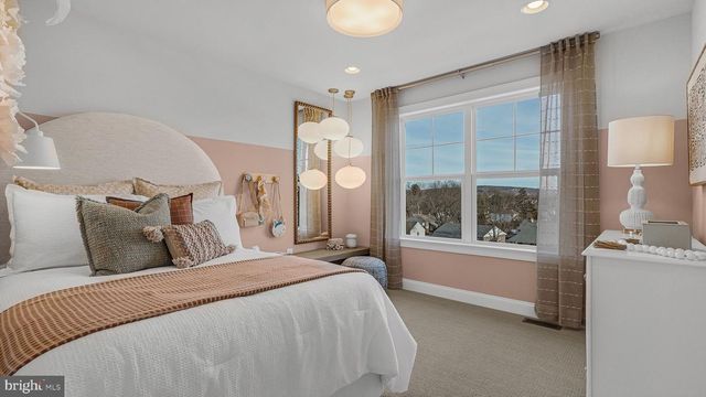 173 ASHFORD DR, Coopersburg, PA 18036