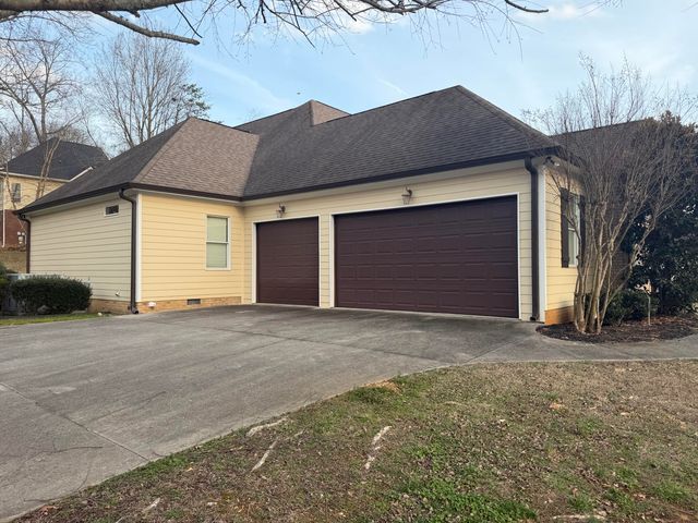 9288 Crystal Brook Drive, Apison, TN 37302