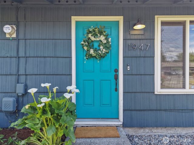 1947 SW 350th Street, Federal Way, WA 98023