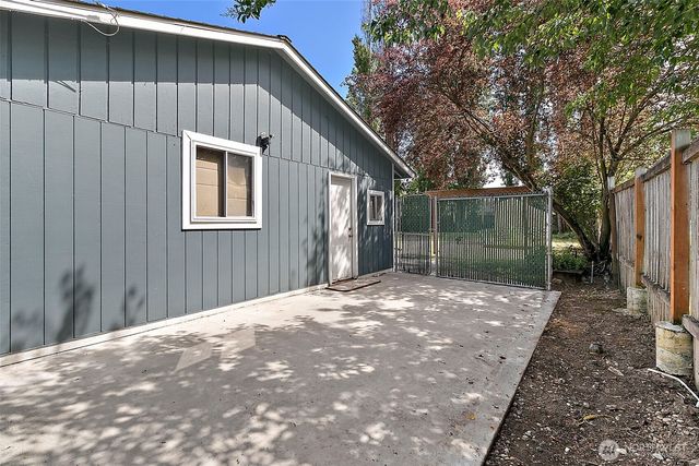 1947 SW 350th Street, Federal Way, WA 98023