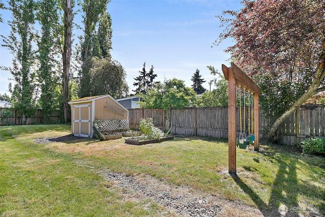1947 SW 350th Street, Federal Way, WA 98023