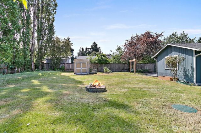 1947 SW 350th Street, Federal Way, WA 98023