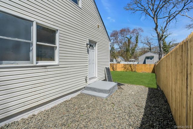 133 Lakeview Drive, Mastic Beach, NY 11951