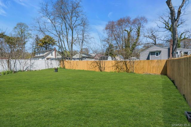 133 Lakeview Drive, Mastic Beach, NY 11951