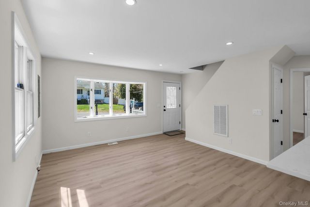 133 Lakeview Drive, Mastic Beach, NY 11951