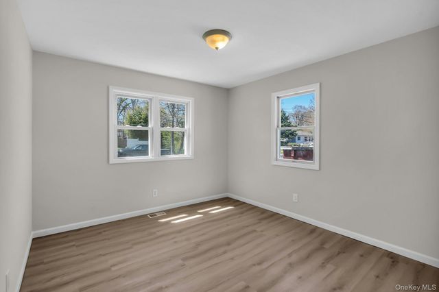 133 Lakeview Drive, Mastic Beach, NY 11951