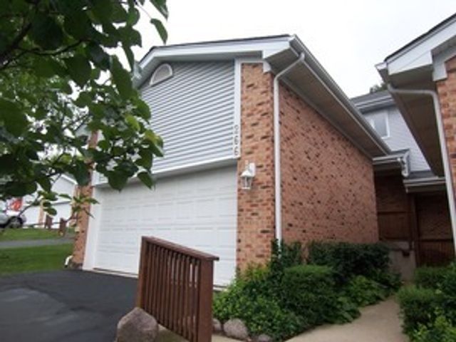 266 Charlotte Court, Cary, IL 60013