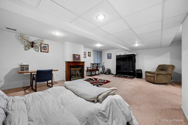 266 Charlotte Court, Cary, IL 60013