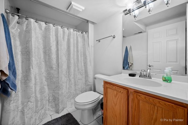 266 Charlotte Court, Cary, IL 60013