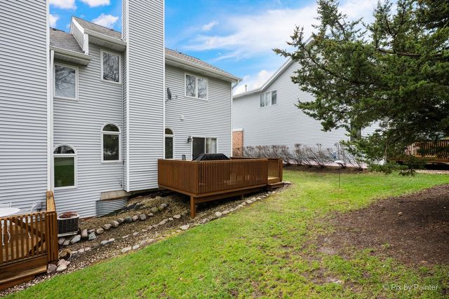 266 Charlotte Court, Cary, IL 60013