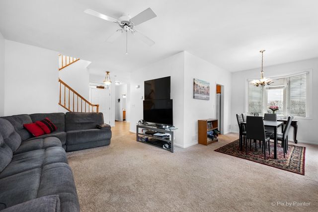 266 Charlotte Court, Cary, IL 60013