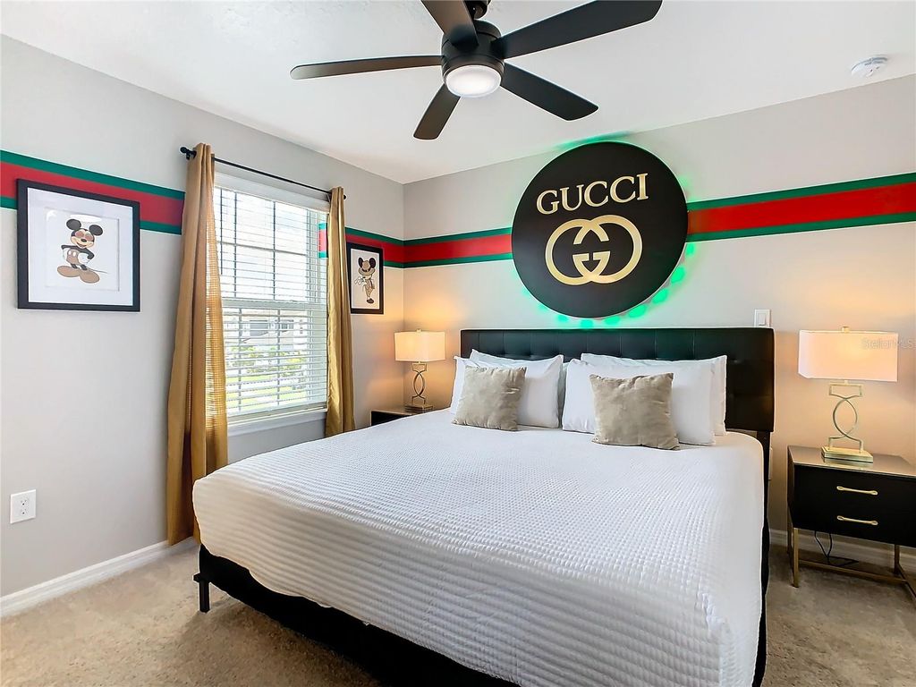 Image 36 of property listing at 3401 LILAC WAY, Davenport, FL 33897