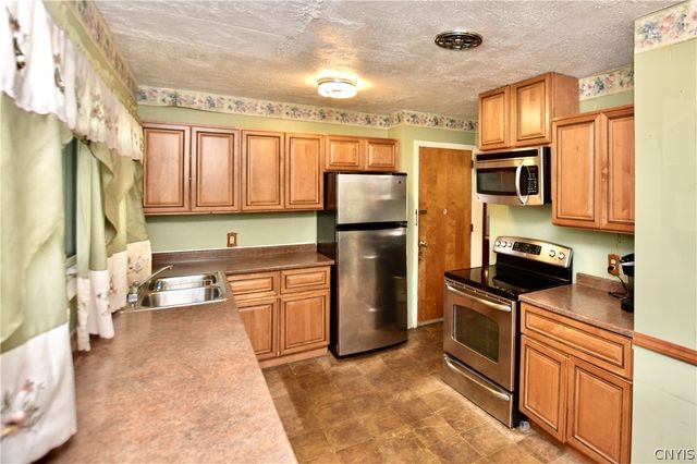 246 Blackberry Road, Clay, NY 13090