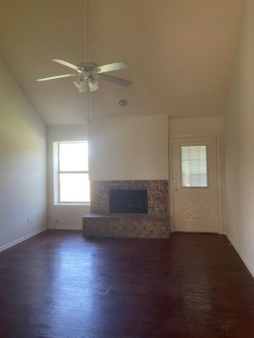 2115 Sunset Drive, Balch Springs, TX 75180
