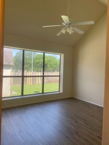 2115 Sunset Drive, Balch Springs, TX 75180