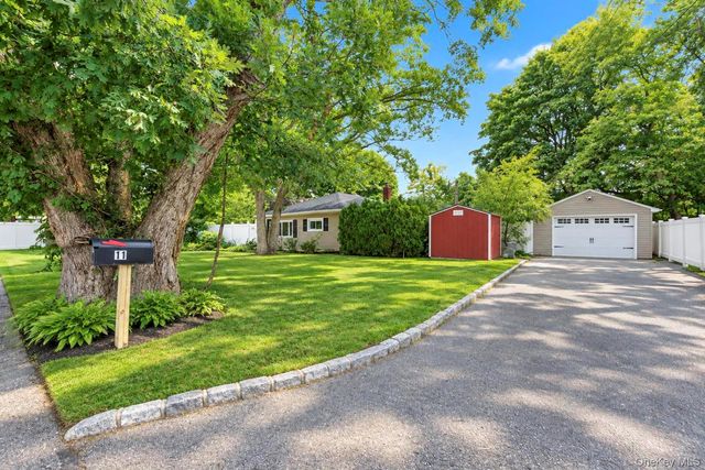 11 Tell Avenue, Deer Park, NY 11729