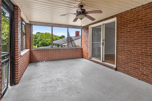 1025 Catherine Dr, Conway, PA 15027