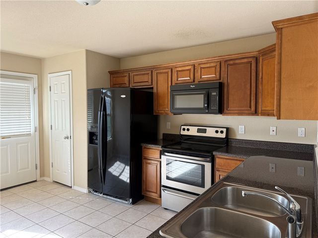 304 E Laurel Avenue, Rogers, AR 72758