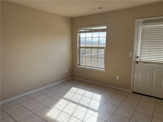 304 E Laurel Avenue, Rogers, AR 72758