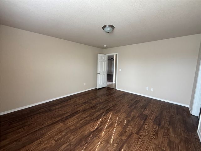 304 E Laurel Avenue, Rogers, AR 72758