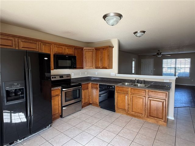 304 E Laurel Avenue, Rogers, AR 72758