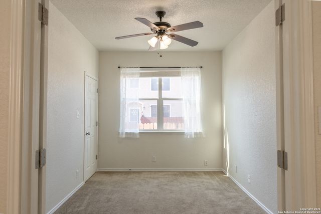 6913 Abbey, San Antonio, TX 78249