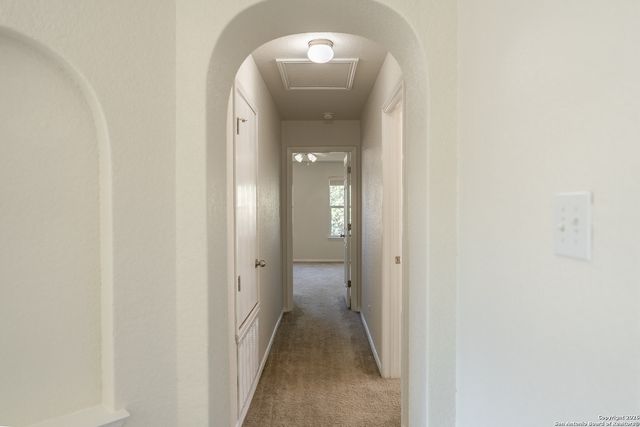 6913 Abbey, San Antonio, TX 78249