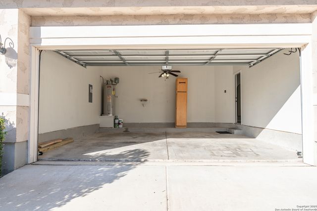 6913 Abbey, San Antonio, TX 78249