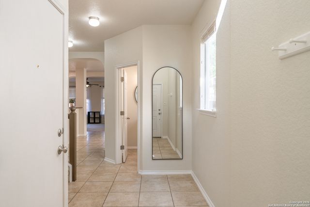 6913 Abbey, San Antonio, TX 78249