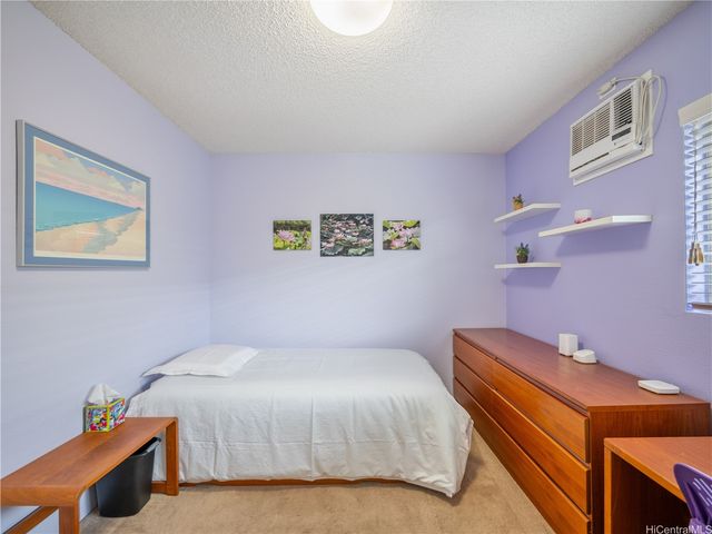 94-762 Kaaholo Street, Waipahu, HI 96797