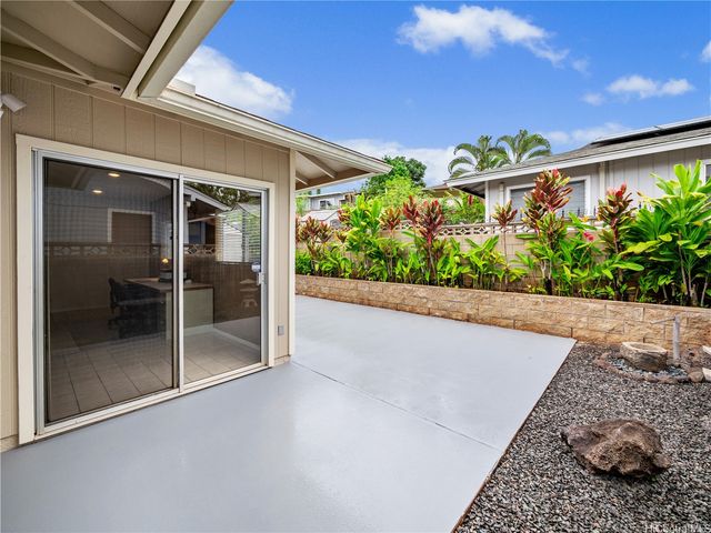 94-762 Kaaholo Street, Waipahu, HI 96797