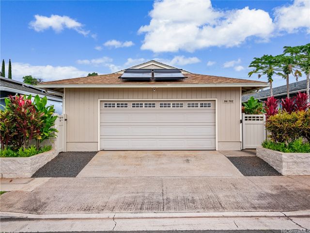 94-762 Kaaholo Street, Waipahu, HI 96797