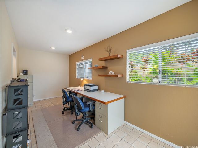 94-762 Kaaholo Street, Waipahu, HI 96797