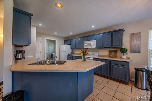 19958 Ladera Road, Waynesville, MO 65583