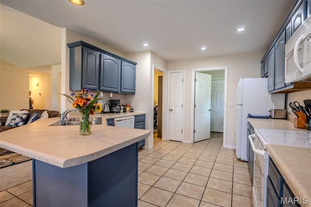 19958 Ladera Road, Waynesville, MO 65583