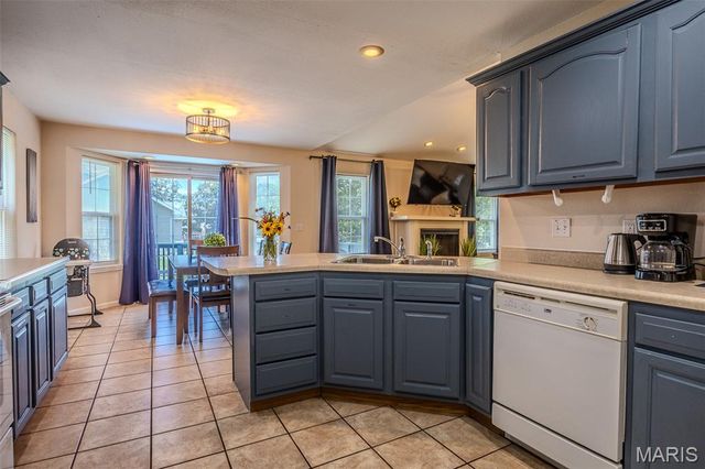 19958 Ladera Road, Waynesville, MO 65583