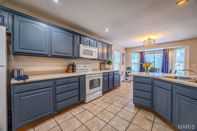 19958 Ladera Road, Waynesville, MO 65583