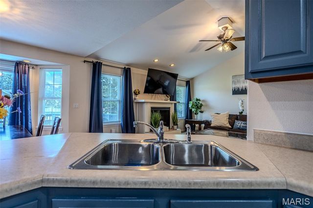 19958 Ladera Road, Waynesville, MO 65583