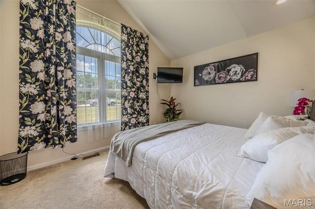 19958 Ladera Road, Waynesville, MO 65583