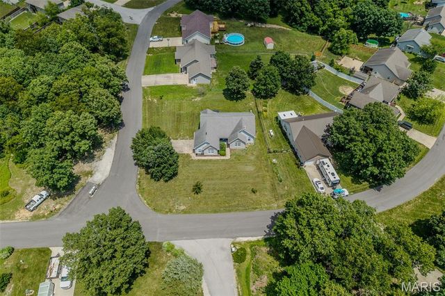 19958 Ladera Road, Waynesville, MO 65583