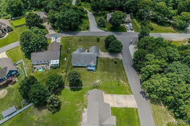 19958 Ladera Road, Waynesville, MO 65583