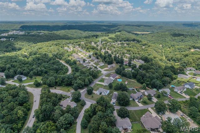 19958 Ladera Road, Waynesville, MO 65583