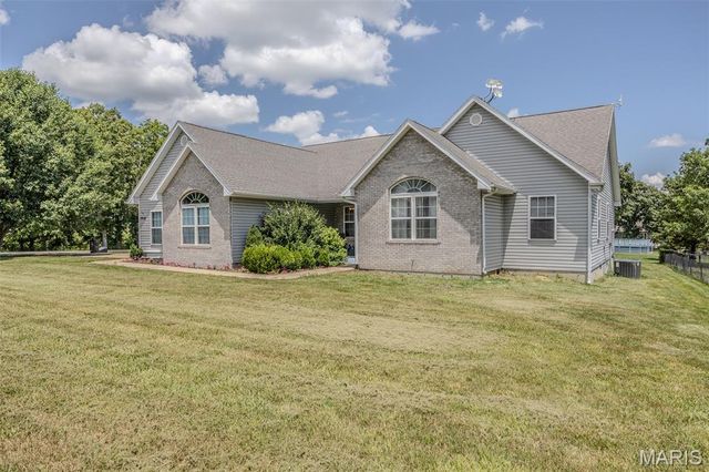 19958 Ladera Road, Waynesville, MO 65583