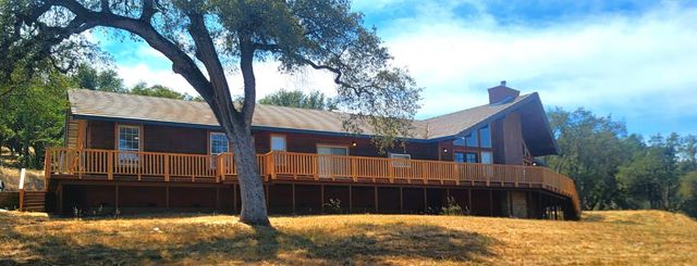 3951 Safari Trl, Pilot Hill, CA 95664